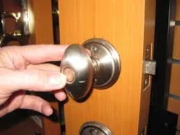 Locksmith Master Store San Ysidro, CA 619-343-3063 - door-unlock